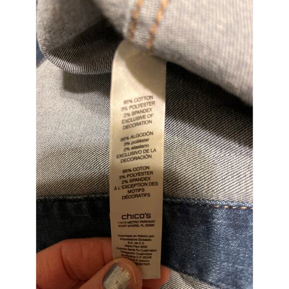 Chicos brand women’s Jean jacket - Picture 7 of 7